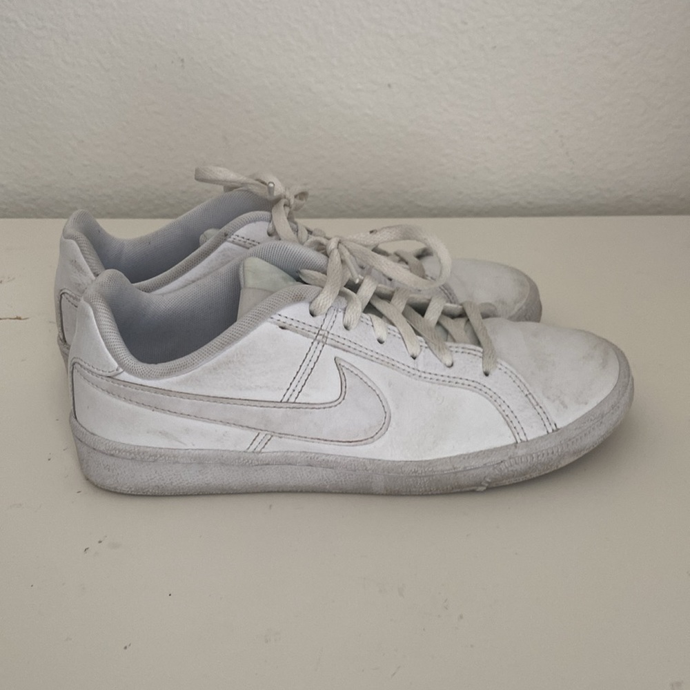 White Nike shoes